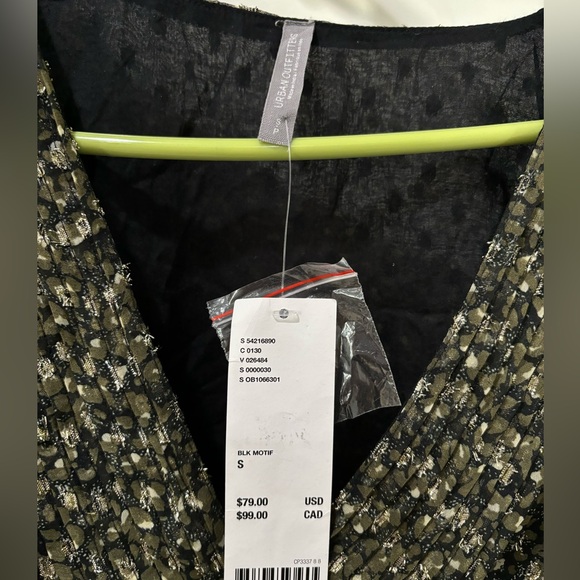 Urban Outfitters Chiffon Metallic Green/Black/Gold Long Sleeve Dress - Picture 3 of 5